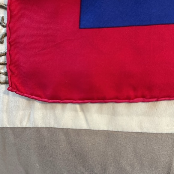 Cartier Silk Scarf. 34 X 34 - Picture 4 of 6